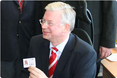 Besuch Roland Koch bei print-ID 4